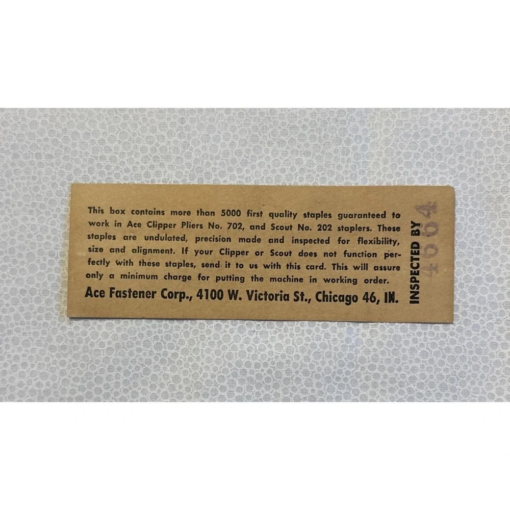 VTG 1 BOX ACE CLIPPER CHISEL POINT #700 UNDULATED STAPLES HALF FULL BOX